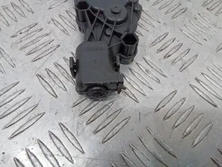 A1666700004 электропривод форточки задней Mercedes GL X166 Арт 94342, вид 2