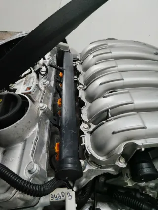 9630333180 топливная рампа левая Peugeot 406 Арт 94306
