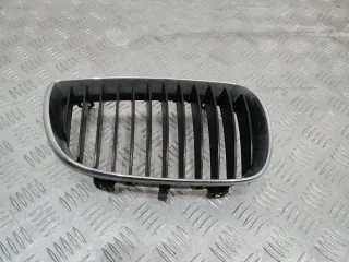 511371286149 Решетка радиатора BMW 1 E81/E82/E87/E88 Арт 90097
