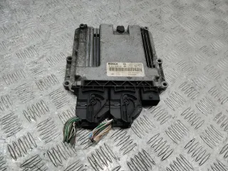 237103888R Блок управления двигателем Renault Trafic 3 Арт 88292