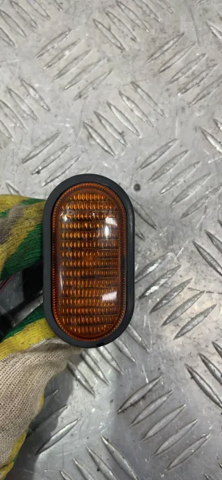 13910020 Повторитель передний левый Opel Vivaro A Арт 86253, вид 1
