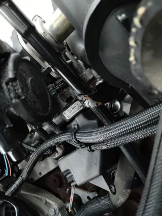 9681649580 топливная рампа левая Citroen C4 Picasso 1 2.0л Арт 83458, вид 2