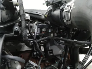 9681649580 топливная рампа левая Citroen C4 Picasso 1 2.0л Арт 82731, вид 1