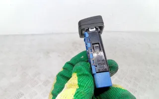 93730-3K500 Кнопка подогрева сидений Hyundai Sonata (NF) Арт 2_74856, вид 3