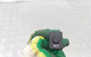 15A257 Кнопка (выключатель) Toyota Prius 2 Арт 2_57395, вид 2