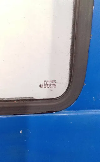  Стекло двери передней левой MAN TGL Арт 2_55567, вид 2