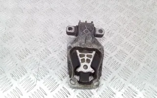 2462401209 Подушка крепления двигателя Mercedes A W176 Арт 2_49066, вид 1