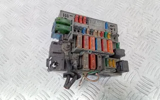 9628024480 Блок предохранителей Citroen Xsara Picasso Арт 2_38048