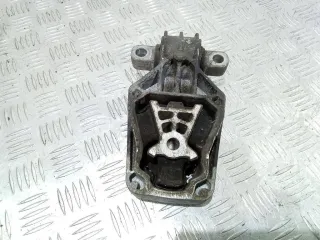 A2462401209 Подушка крепления двигателя Mercedes A W176 Арт 2_34982, вид 2