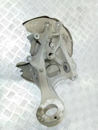  кулак задний левый Audi A4 B7 Арт 2_28792