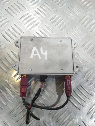 8E0035456D Усилитель антенны Audi A4 B7 Арт 2_26060