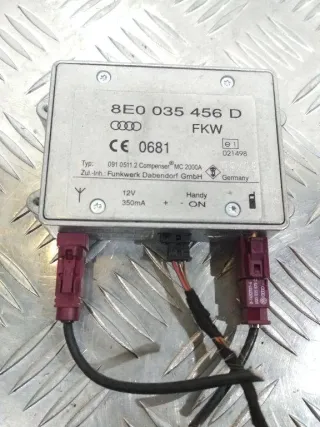 8E0035456D Усилитель антенны Audi A4 B7 Арт 2_26060, вид 2