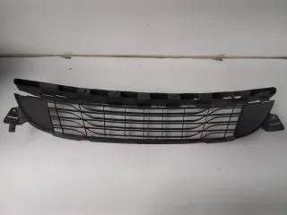 622540001R Заглушка (решетка) в бампер Renault Megane 3 Арт 2_4794, вид 4