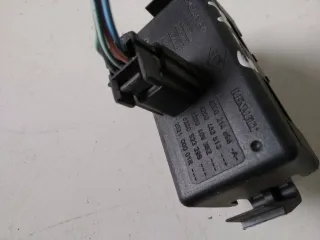 8200214896 Кнопка аварийной сигнализации Renault Megane 3 Арт 2_3731, вид 3