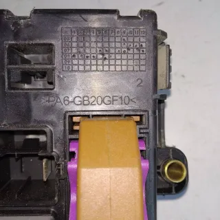 PA6-GB20GF10 Блок предохранителей Fiat Punto 2 Арт 2_967, вид 2