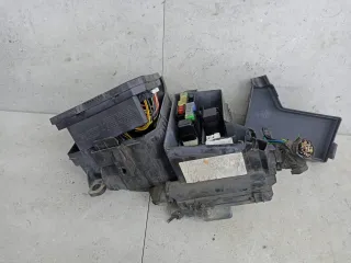 284B7JD00B Блок предохранителей Nissan Qashqai 1  Арт 109-260