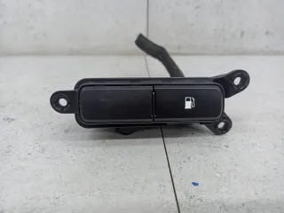 299157828 Кнопка открытия лючка топливного бака Kia Sorento 3 restailing Арт 394-1