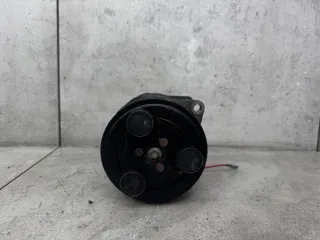 8PV1233E12V Компрессор кондиционера Iveco Daily 4 Арт 17-4-296