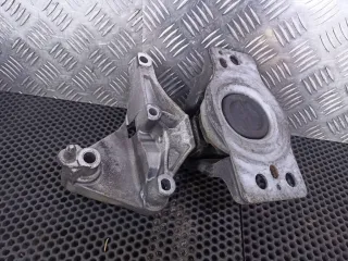Подушка крепления двигателя Renault Logan 1 2006г. 8200592642,8200728479 - Фото 7