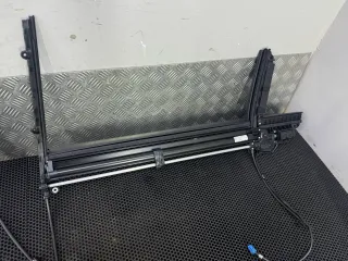 A2228100220 Шторка заднего стекла Mercedes S W222 Арт 213-4, вид 1