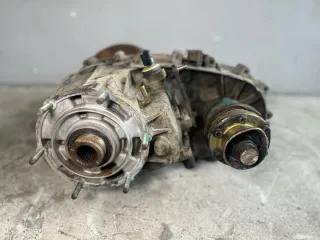 52099360AC Раздаточная коробка Jeep Cherokee KJ Арт 34-2, вид 2