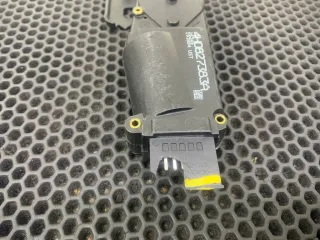 4H0827383A Доводчик двери Bentley Flying Spur Арт 3_5131, вид 3