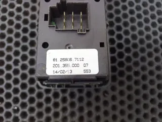 81258067112 Кнопка стеклоподъемника переднего правого MAN TGX Арт 3_3344, вид 4