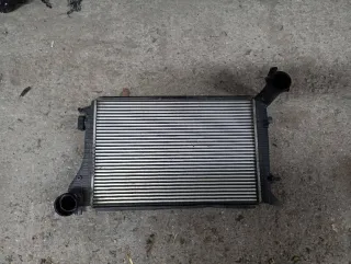 1K0145803R Интеркулер Volkswagen Golf 5 Арт 3_1992, вид 1