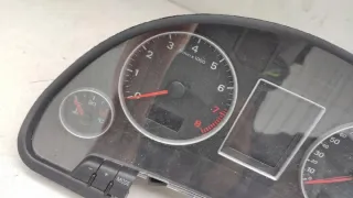 8E0920931E Щиток приборов (приборная панель) Audi A4 B7 Арт e9849029, вид 2