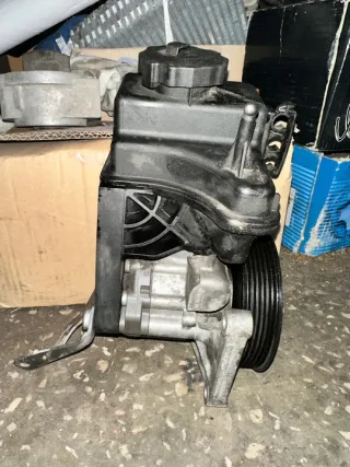 A0064661501 Насос гидроусилителя руля Mercedes E C207 Арт e10624922, вид 3