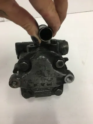 1J0422154B Насос гидроусилителя руля Volkswagen Golf 5 Арт e10626636, вид 1