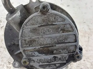 A6682300165 Насос вакуумный Mercedes A W168 Арт e10631553, вид 3