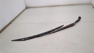MR971833 Щеткодержатели (поводок стеклоочистителя, дворник) Mitsubishi Outlander 1 Арт 20414729