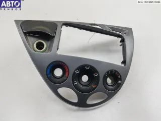 98ABA046A04AE Рамка магнитолы Ford Focus 1 Арт 55130530, вид 1