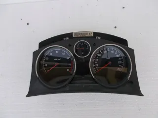 13225986 Щиток приборов (приборная панель) Opel Astra H Арт e2775849, вид 1