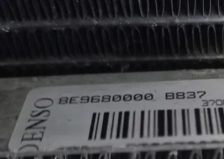 K68247214AA 00K68247214AA 68247214AA 68249186AC 8D1560000 8D157000F 8E9680000 8E968010C Радиатор (основной) Jeep Compass 2 Арт e7493545, вид 9