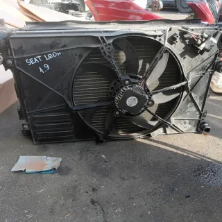 1K0959455EF Радиатор (основной) Seat Leon 2 Арт e8572365, вид 1