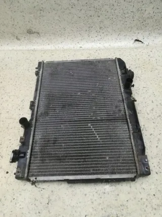 RF3F-15-200A Радиатор (основной) Mazda Protege Арт e9109831