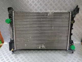55700447 E5444005 39035151 52039557 Радиатор (основной) Opel Corsa D Арт e9677084, вид 1