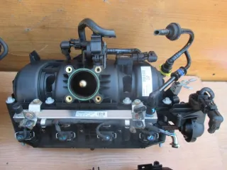 Z12XEP Z14XEP 0280600055 55556841 0280600072 0280600069 0280600046 0280600067 55557906 55557904 55559829 55559836 Коллектор впускной Opel Corsa C Арт e9829641, вид 2