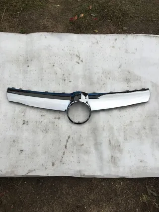 13191345 Решетка радиатора Opel Vectra C  Арт e10390581, вид 1