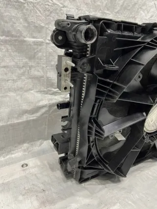 Радиатор (основной) Jeep Wrangler JK restailing 2017г.  - Фото 4