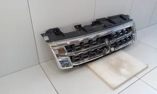 Решетка радиатора Mitsubishi Pajero 4 restailing 2014г. 7450A975 - Фото 3