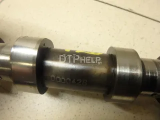 1300100Q0H Распредвал выпускной Nissan Qashqai 1  Арт AM95134242, вид 9