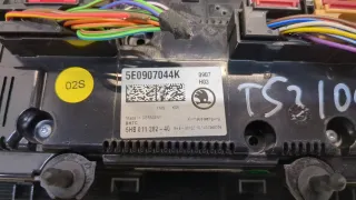 5E0907044K Блок управления печки / климат-контроля Skoda Octavia A7 Арт 20424194, вид 4