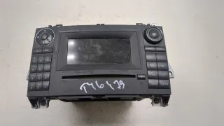 A1699002000 Магнитола (аудио система) Mercedes Vito W639 Арт 9499189, вид 1