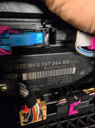  8K0907064GG Блок предохранителей Audi A4 B8 Арт e10365413, вид 2