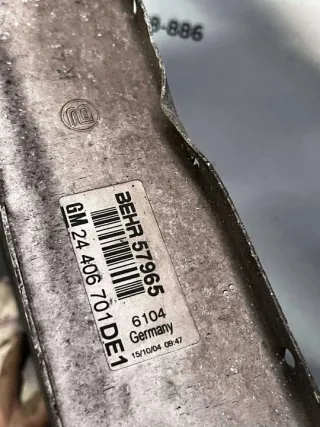 24406701DE1 24406701 Интеркулер Opel Zafira A Арт e10652999, вид 4