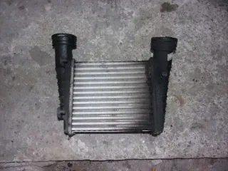 3B0145805D Интеркулер Volkswagen Passat B5 Арт e10656695, вид 1
