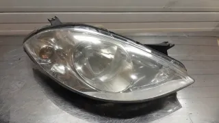 A1698200261 Фара правая Mercedes A W169 Арт e10657931, вид 1